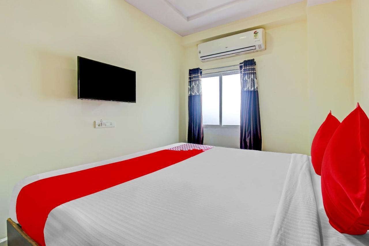 Hotel O Adhin Residency Hyderabad Exterior foto
