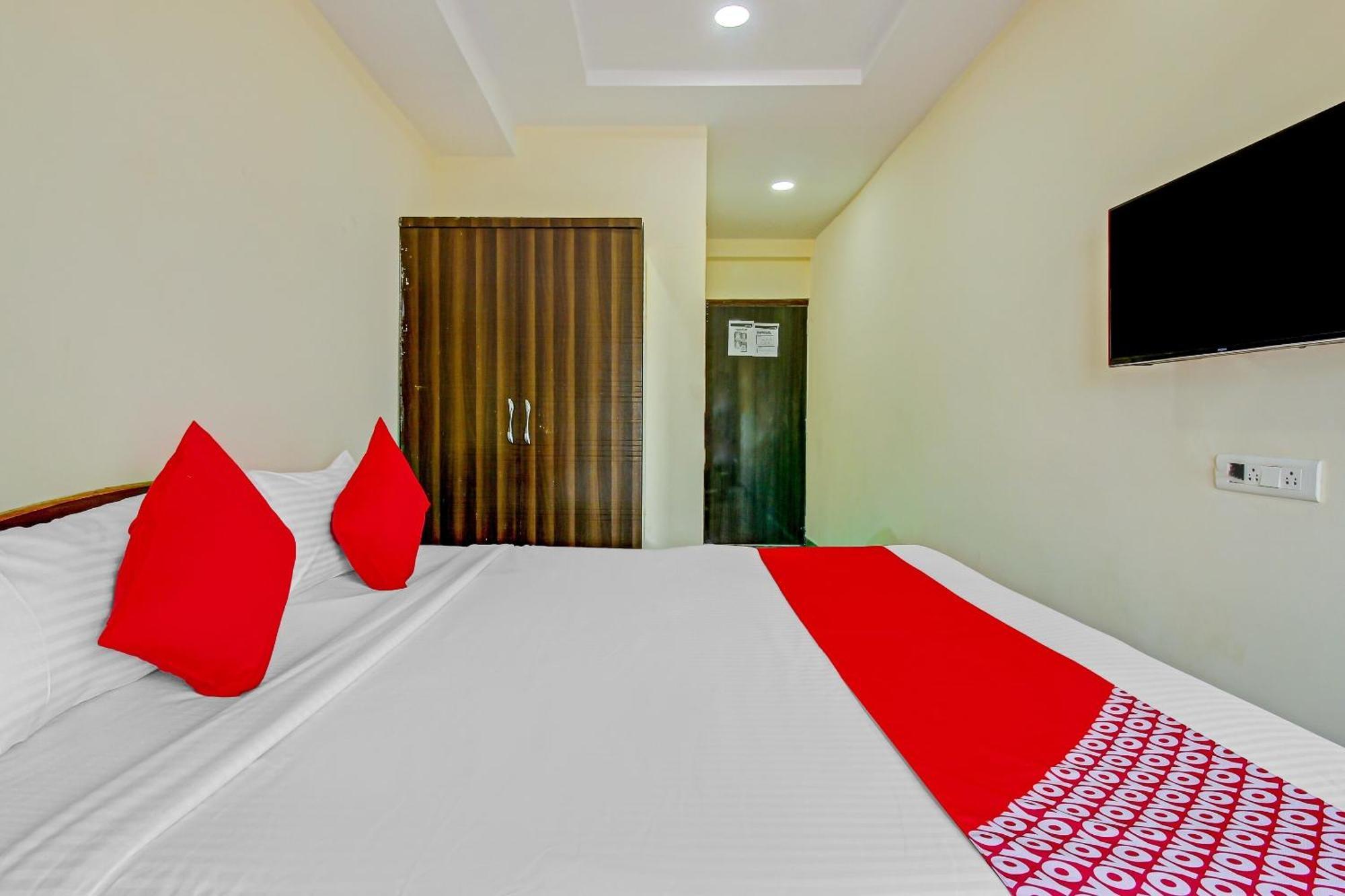 Hotel O Adhin Residency Hyderabad Exterior foto