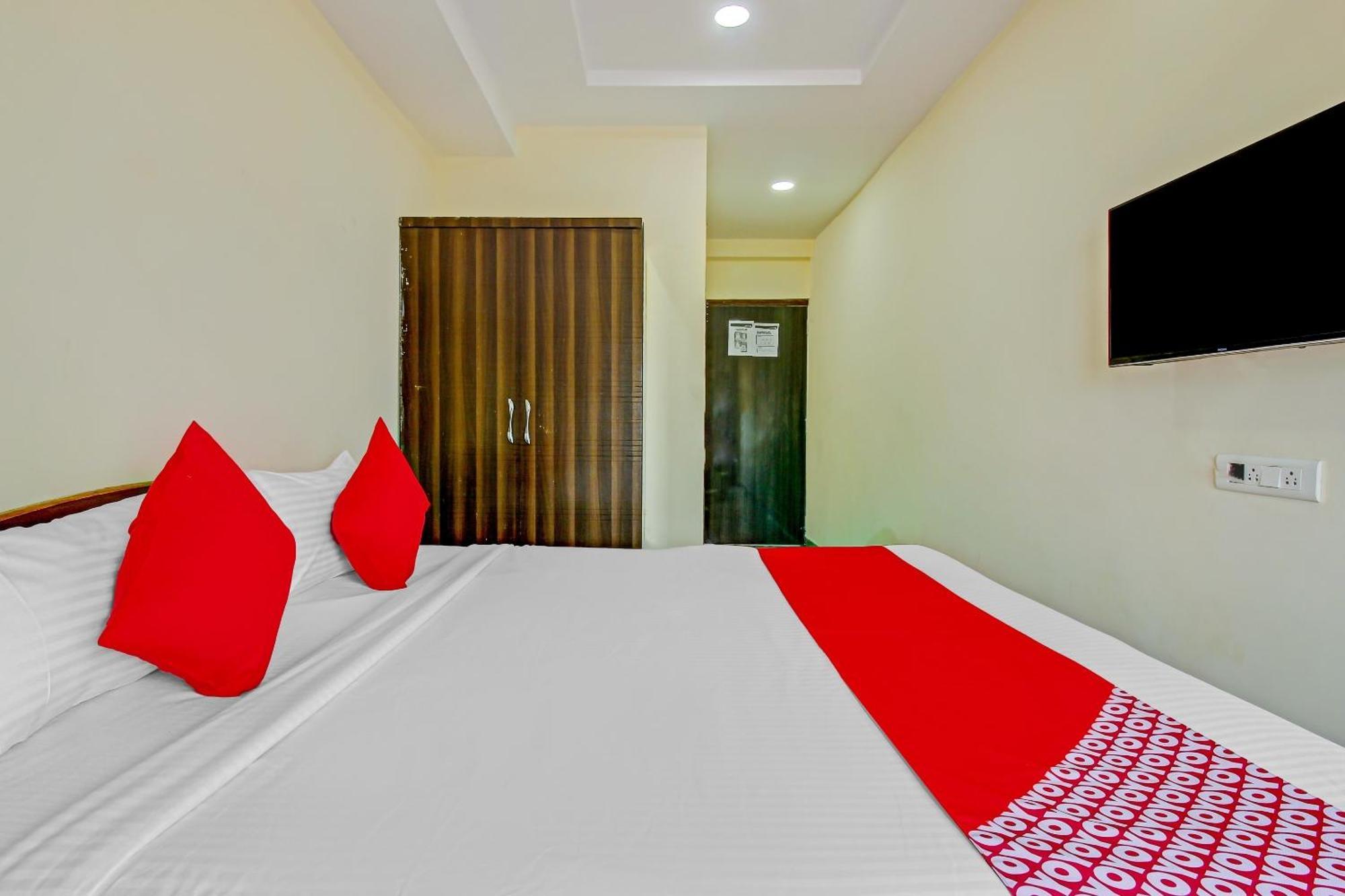 Hotel O Adhin Residency Hyderabad Exterior foto